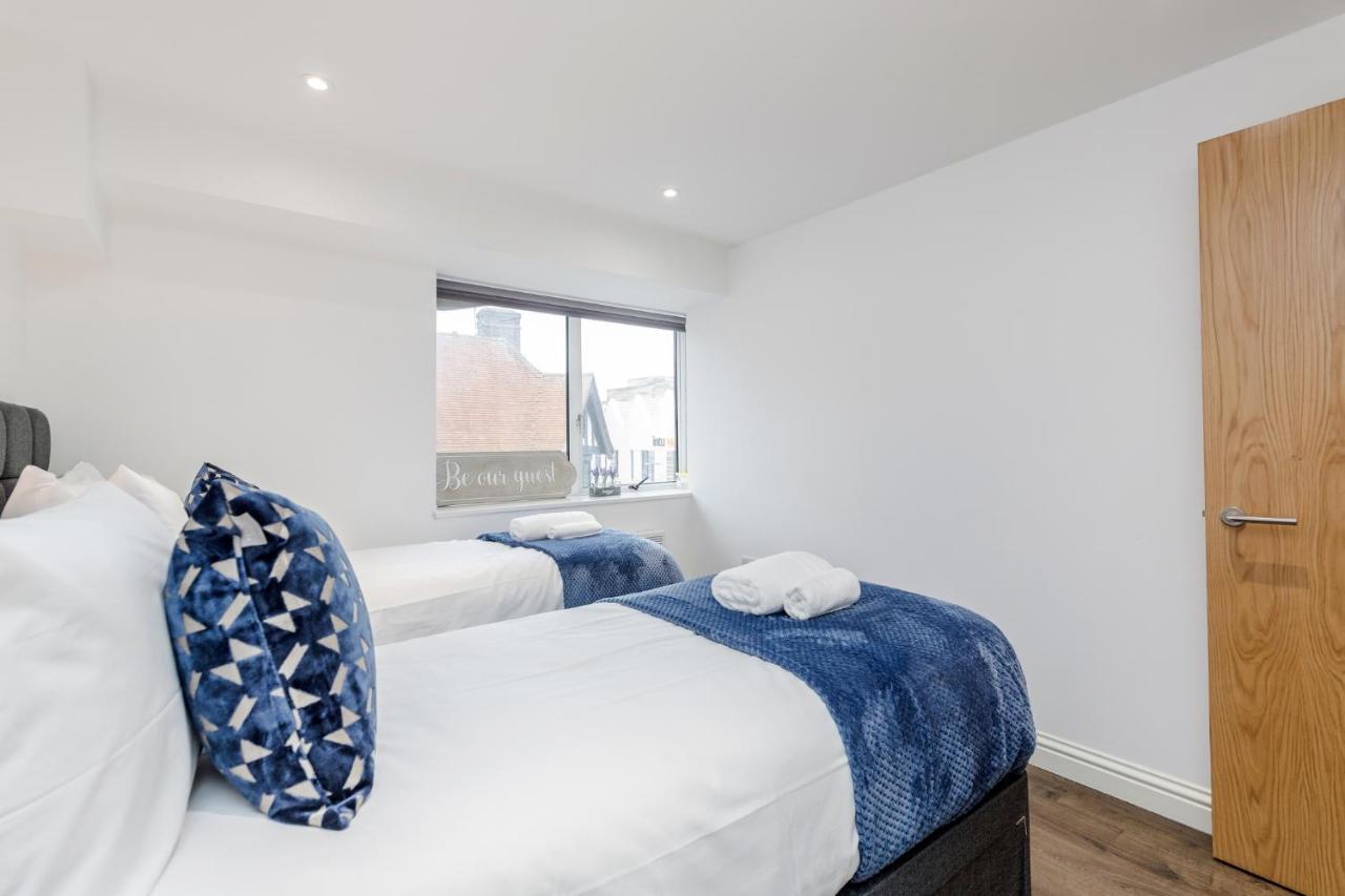 Watford Town Centre, Serviced One Bed Flat With Choice Of King Or Twin Beds, Sleeps Up To 4 Sharing, Free Wifi And Free Movies London Eksteriør bilde